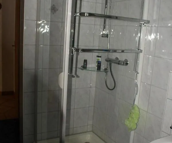 アパート Waldblick ブリーロン